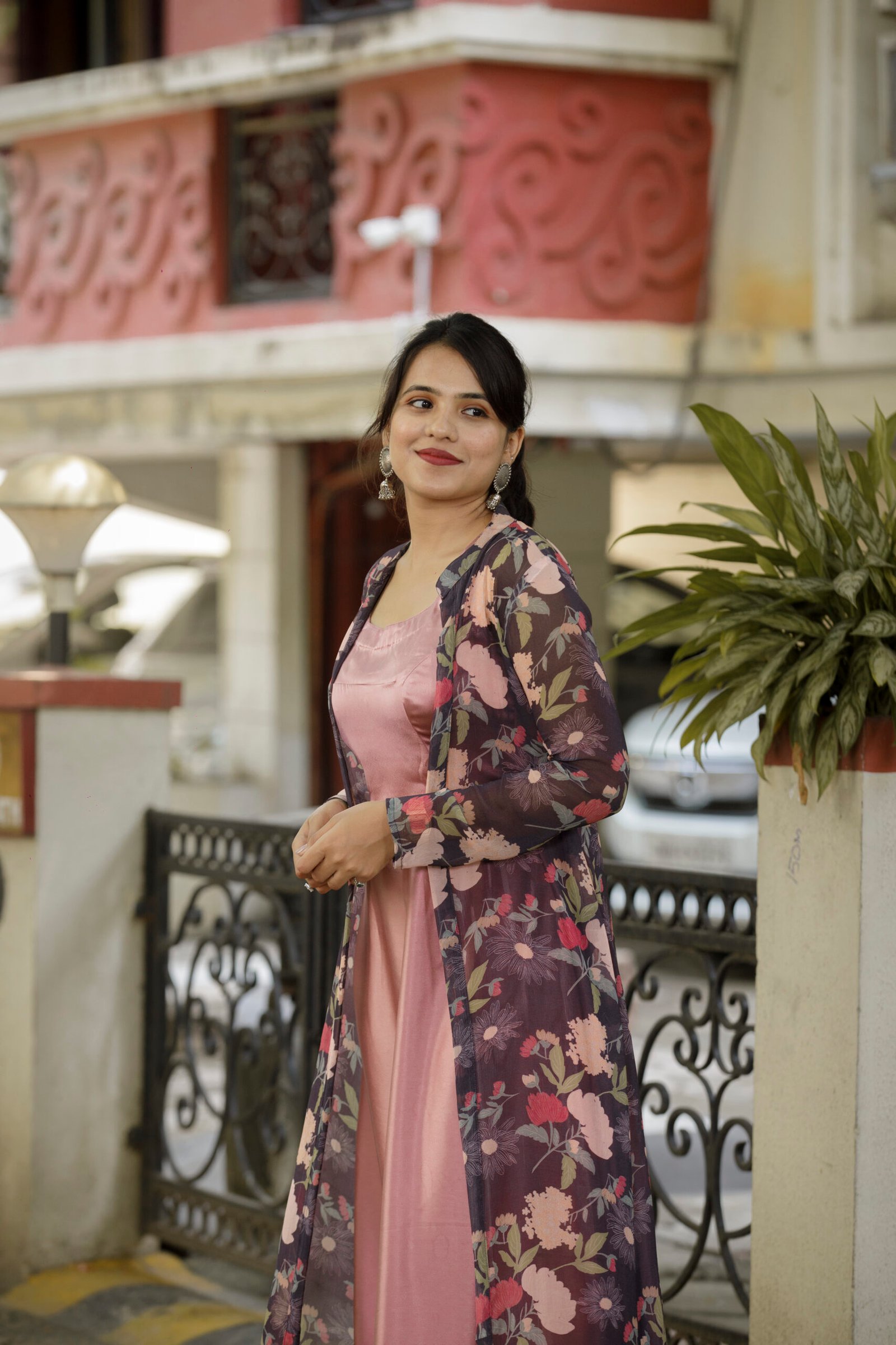 Onion Pink Gown With Jacket - Image 10