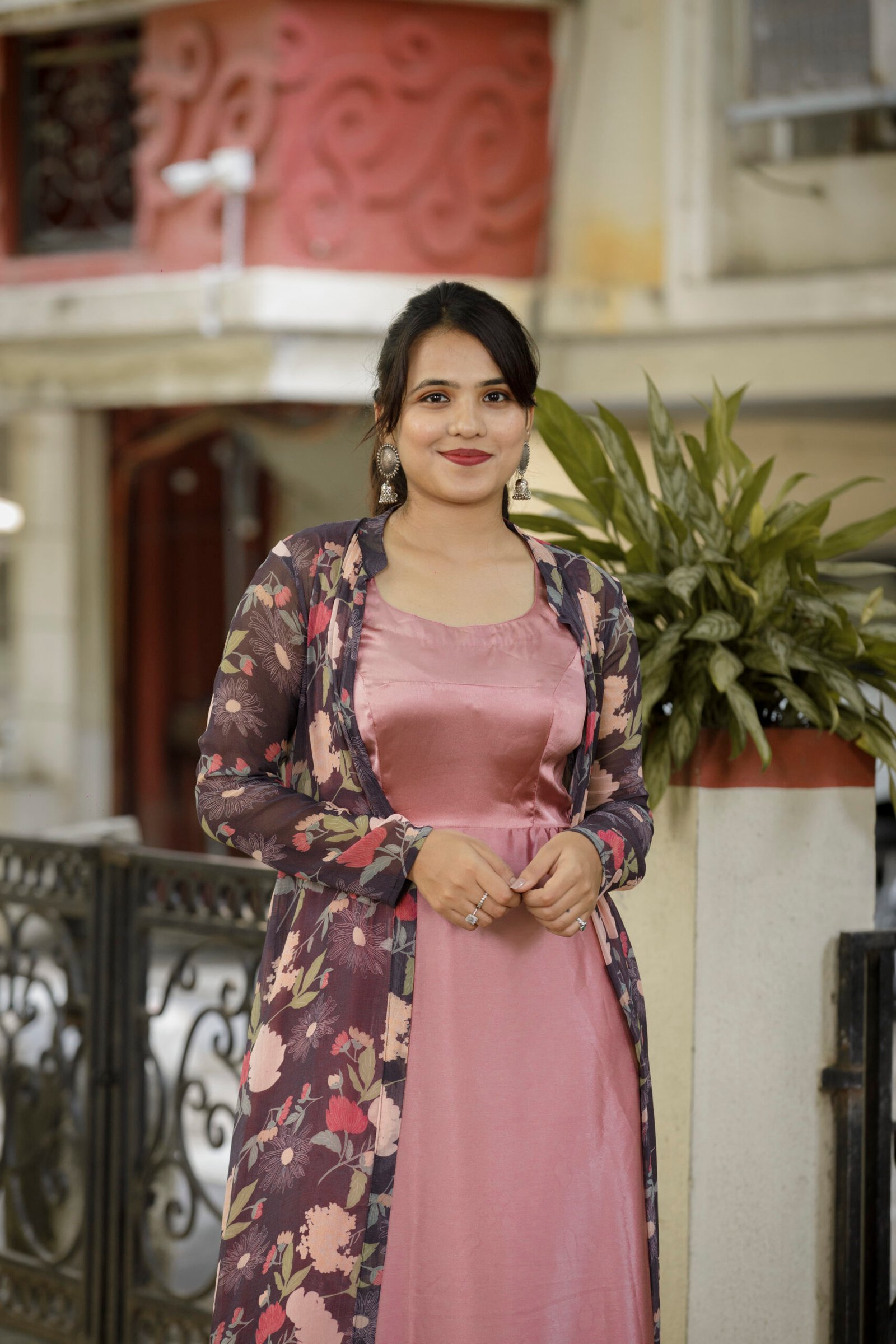 Onion Pink Gown With Jacket - Image 9