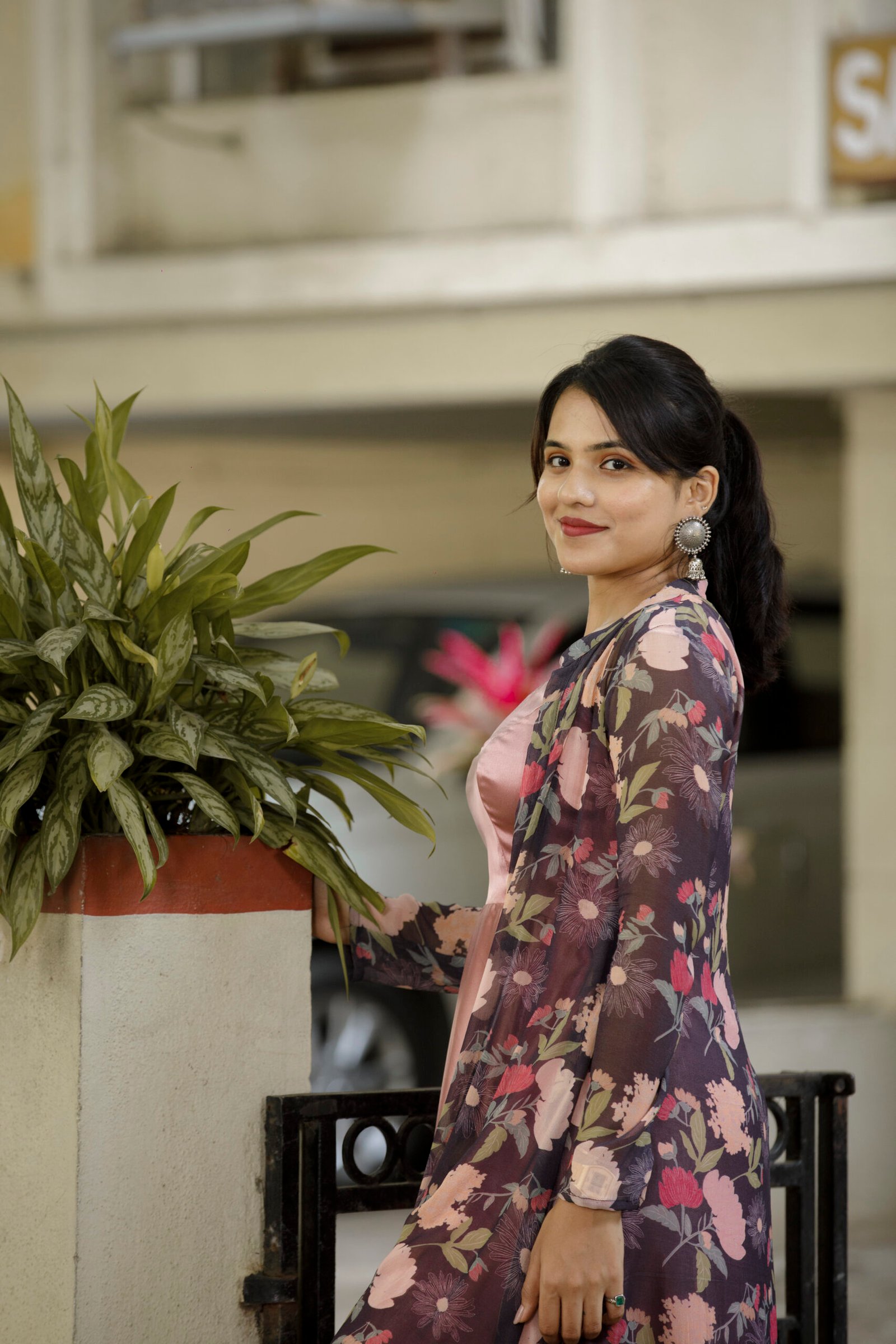 Onion Pink Gown With Jacket - Image 6
