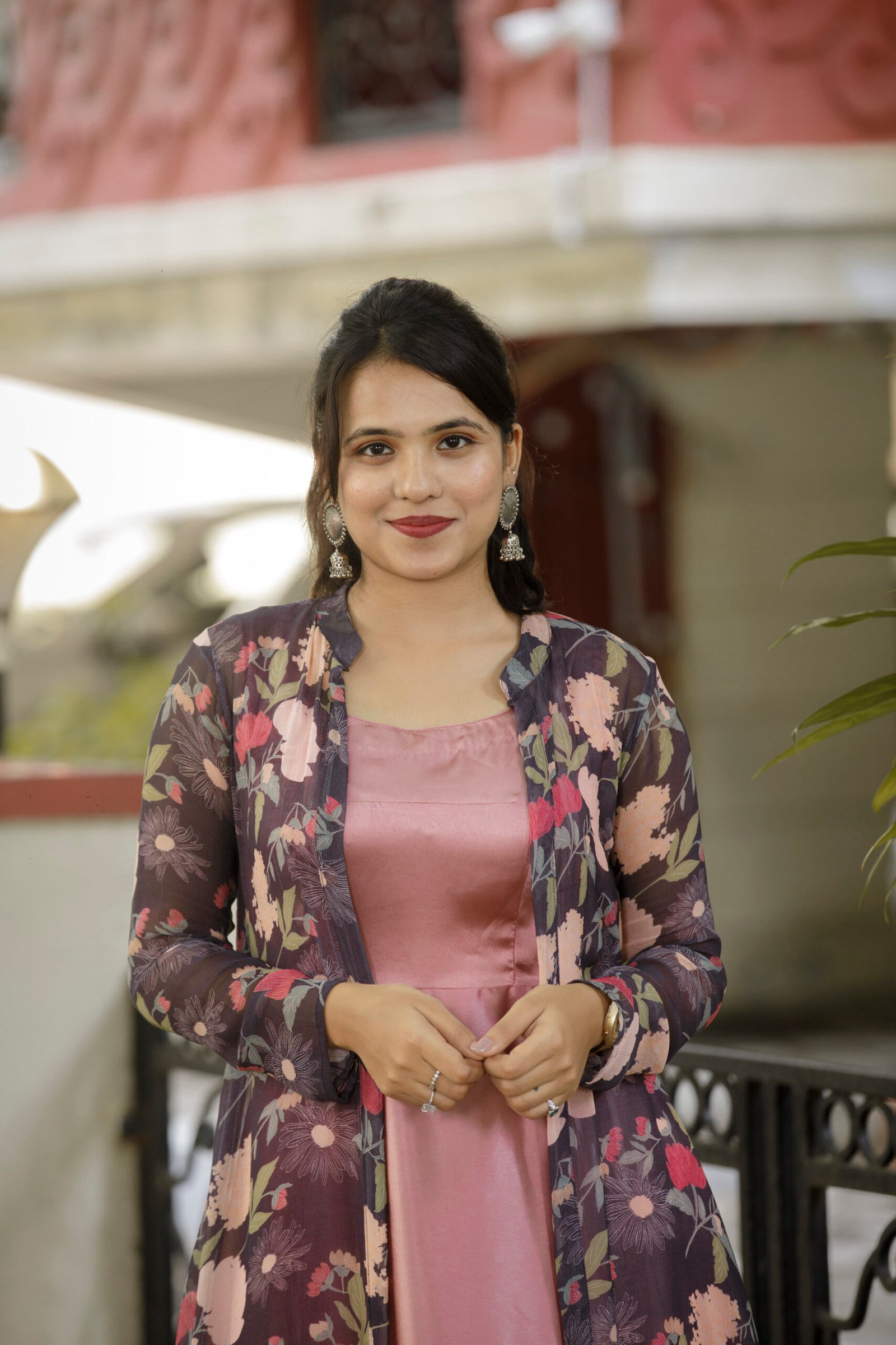 Onion Pink Gown With Jacket - Image 5