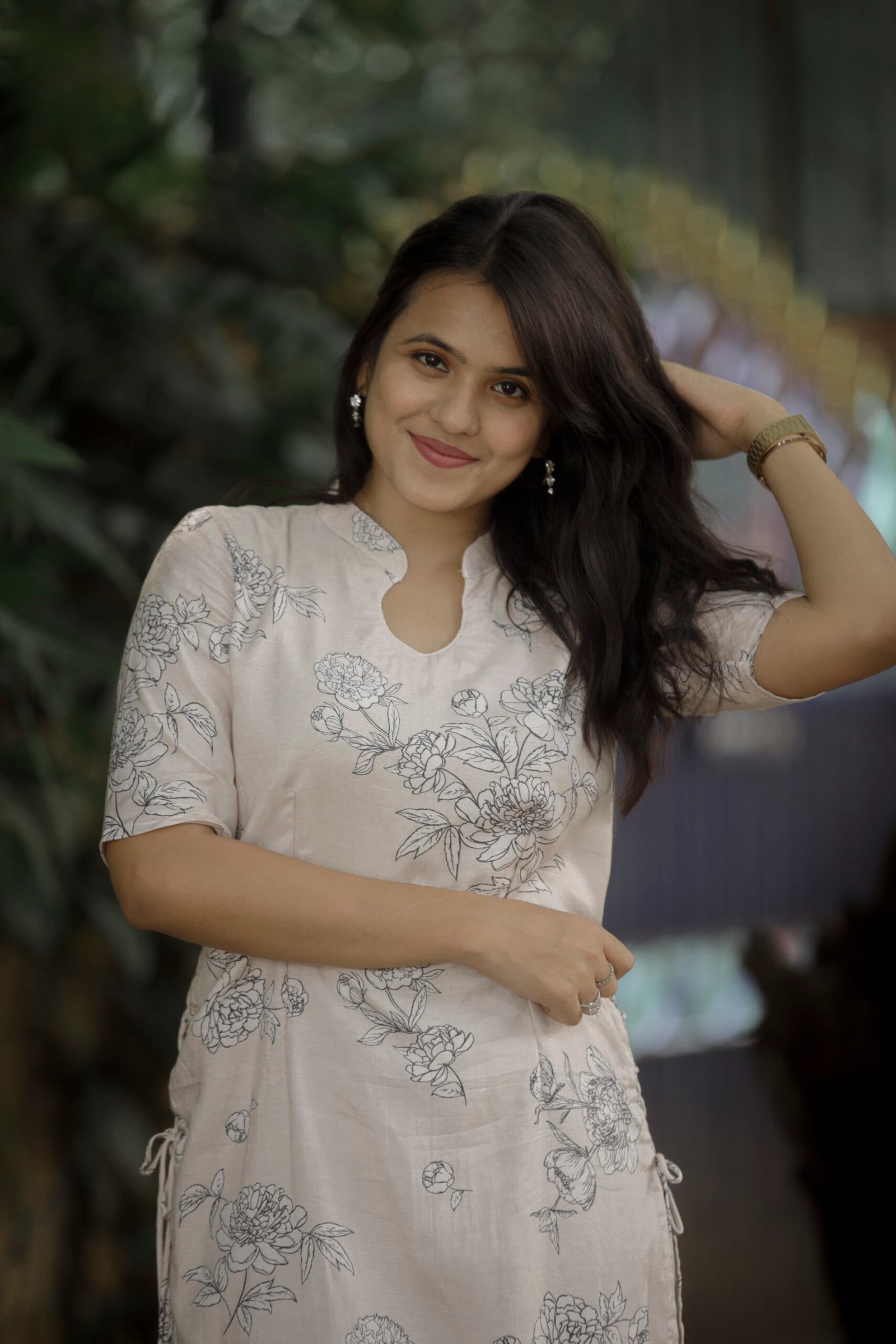 Cream Silk Kurti - Image 5