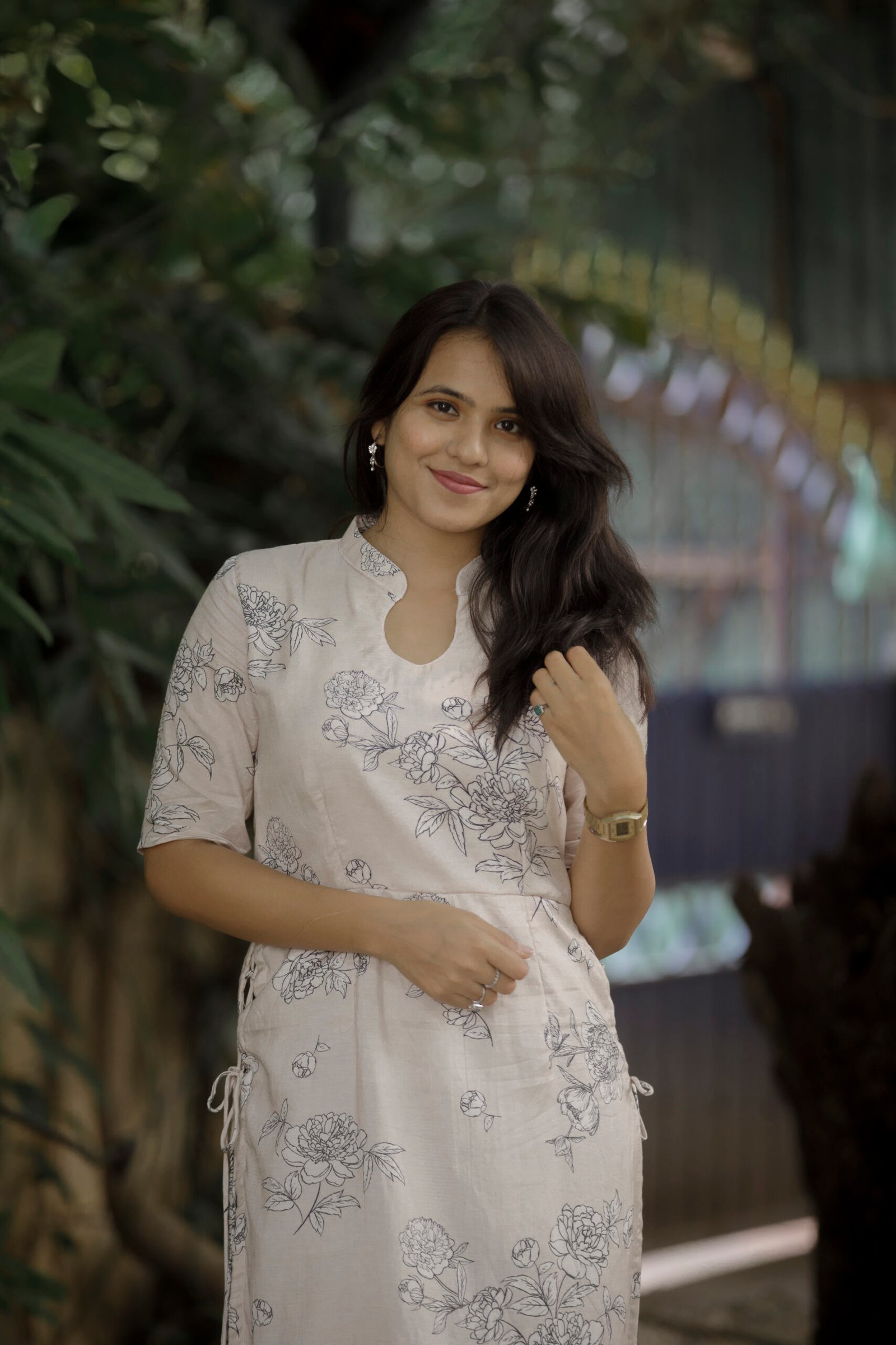 Cream Silk Kurti - Image 3